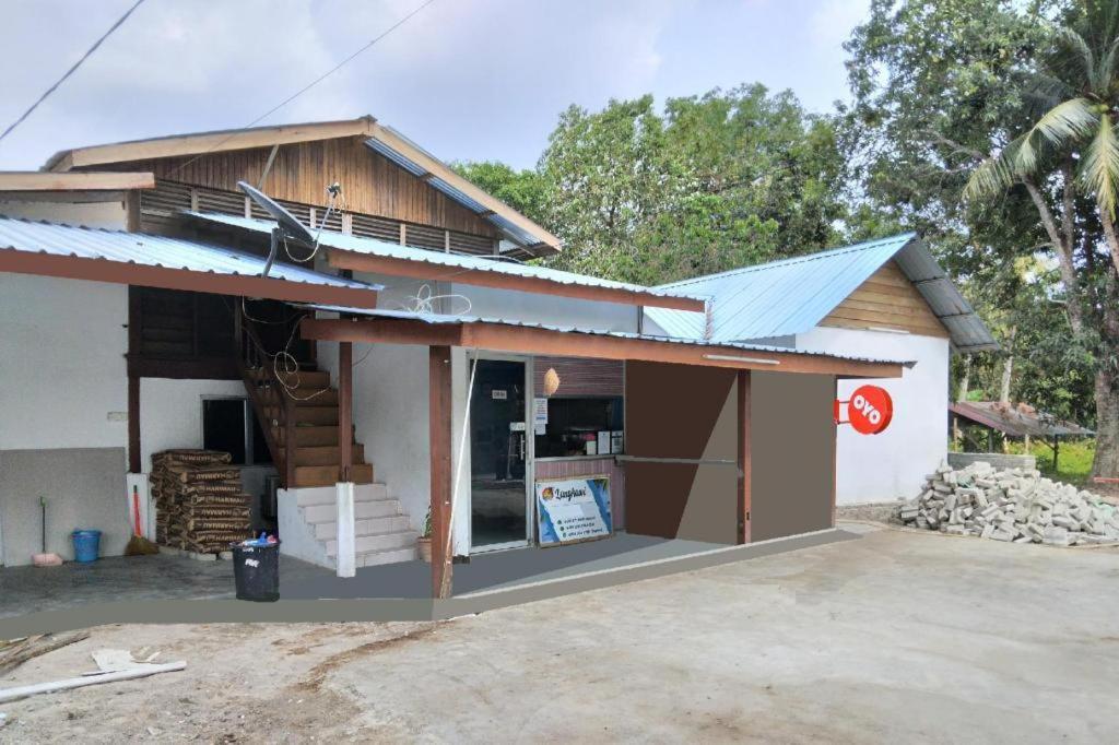Oyo 90176 D'Cruz Sunrise Villa Pantai Cenang (Langkawi) Exterior foto